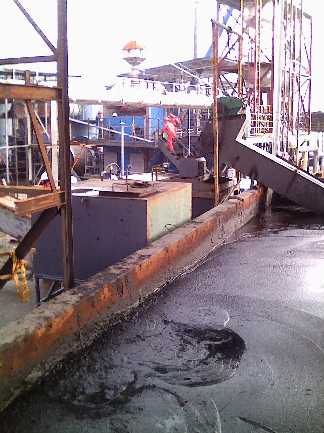 陶瓷柱塞泵使用现场油田项目建设